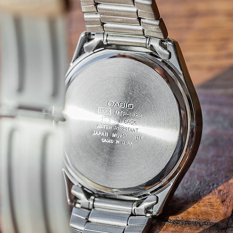 Casio Herrenuhr, einfache Retr – Luxury Watch Casio Bewertung und Preis